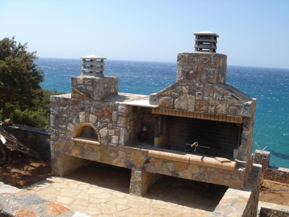 Villa Petrino Tsoútsouros 外观 照片